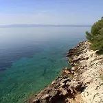 Secluded Fisherman's Cove Prisnjak, Hvar - 8763 *